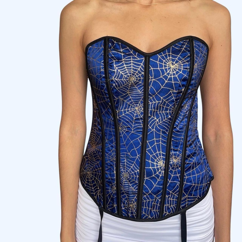 Hearts Robe Spider Web Corset 🕷️